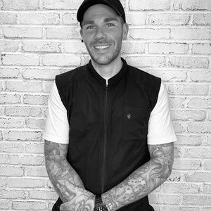 Meet your Posher, Derek